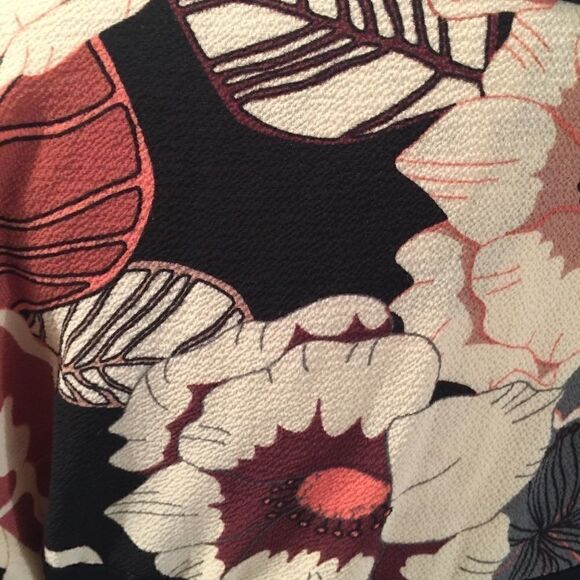 Mai Soli Super Soft Tee/Blouse  with puffed sleeve - Picture 7 of 8